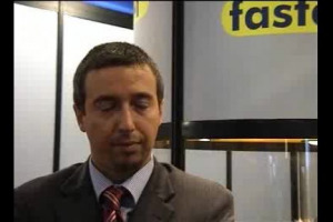 Tappo contro tappo. Oppure no? Si fa sempre pi&ugrave; acceso il dibattito nel mondo del vino tra i sostenitori del sughero e i possibilisti del sintetico